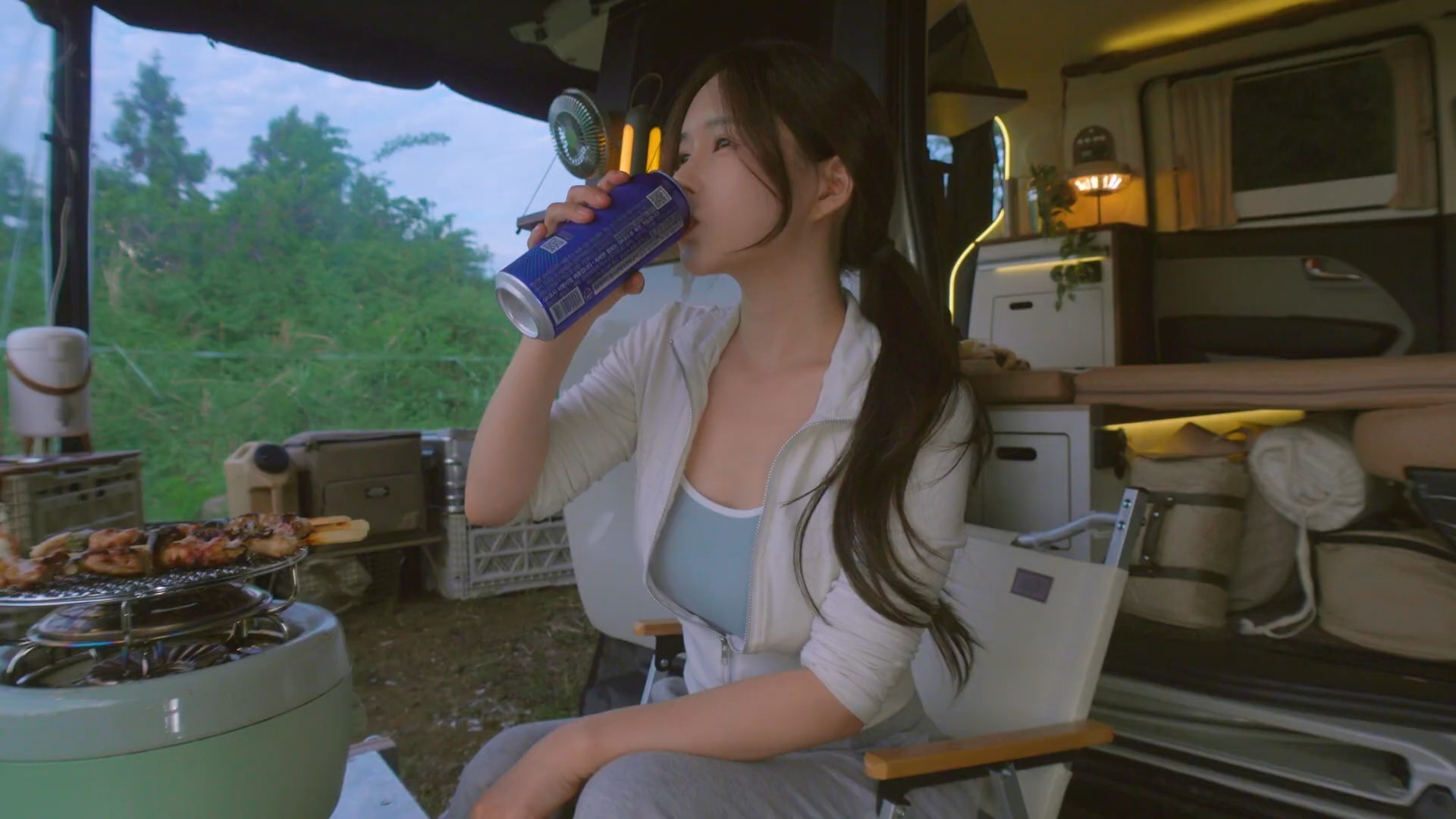 美国青年成都创业记：在“剩菜盲盒”里感受城市温度